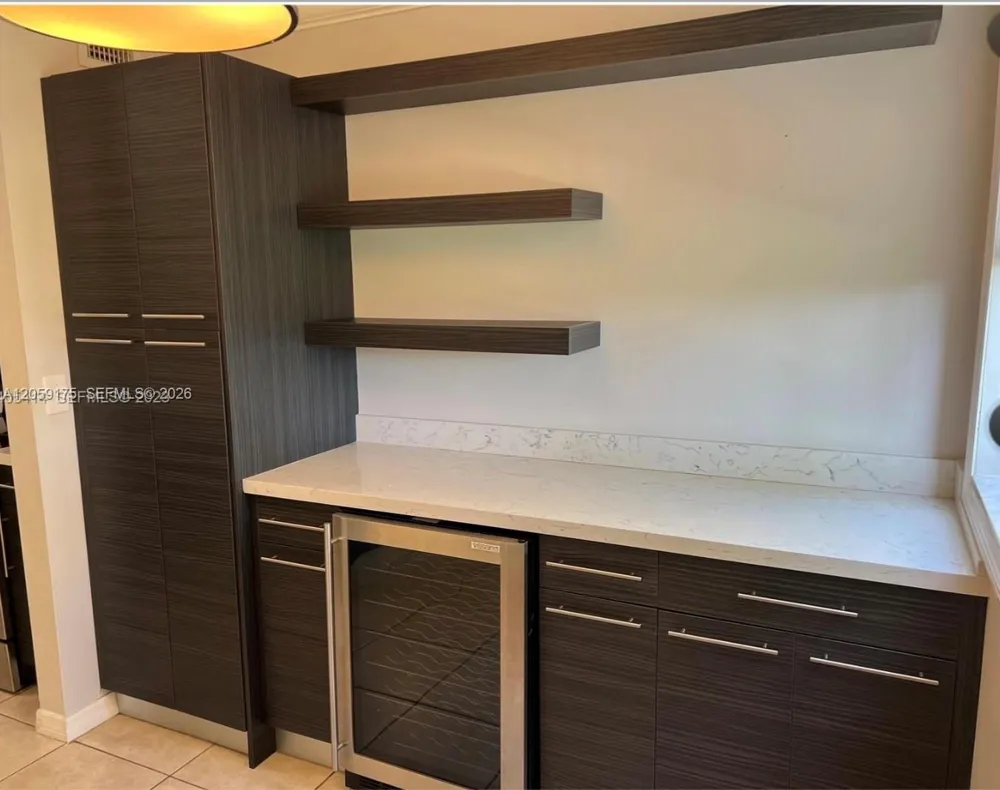2600 S University Dr #114 Davie, FL 33328