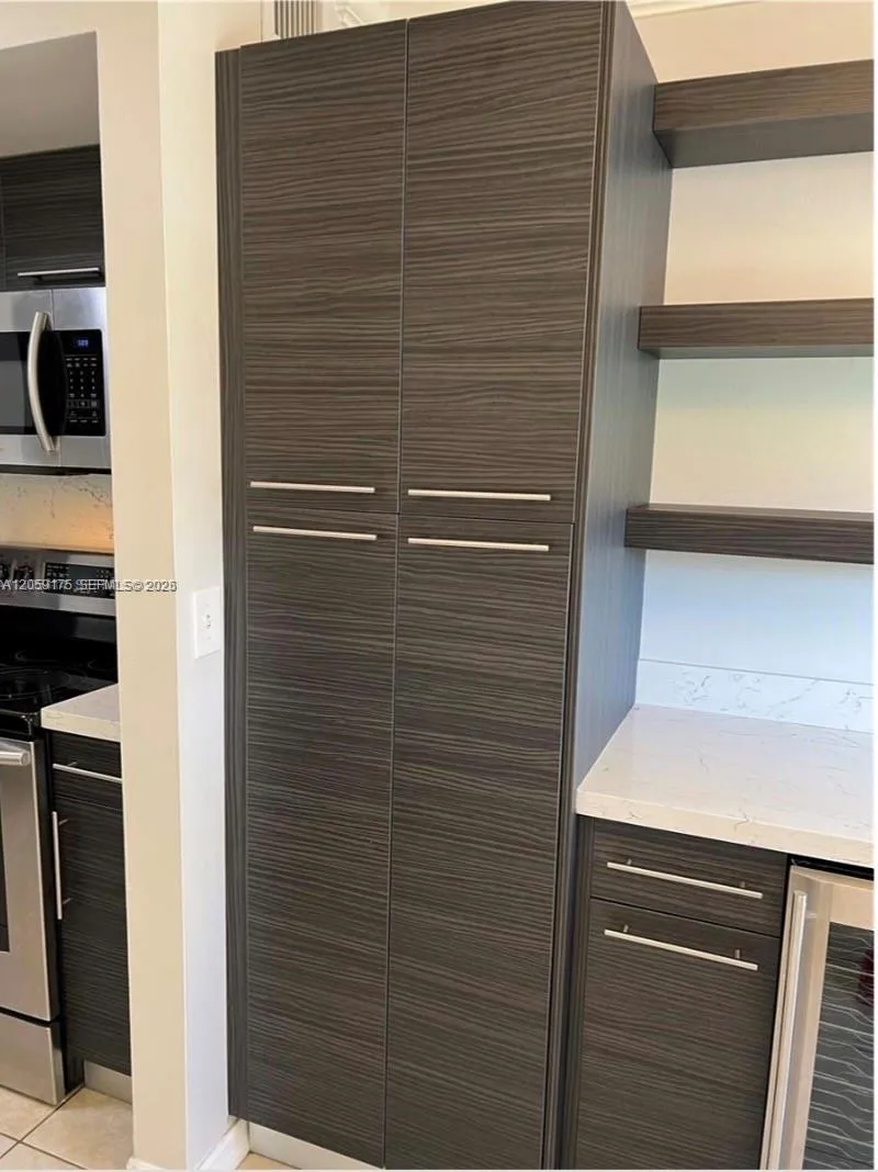 2600 S University Dr #114 Davie, FL 33328