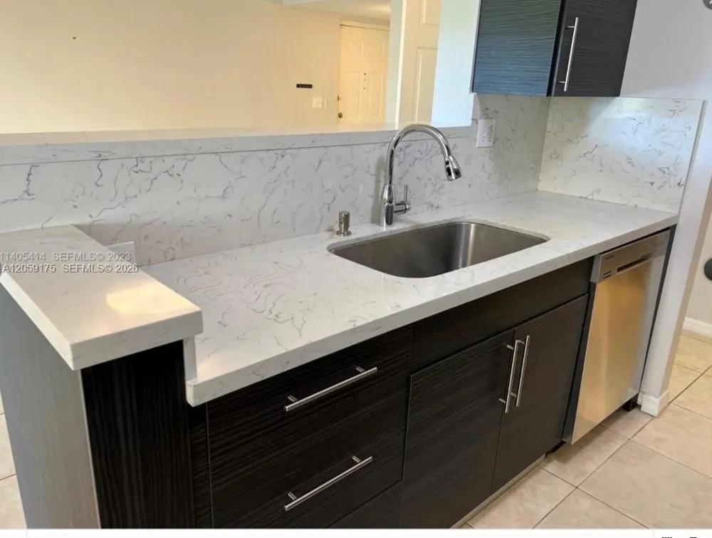 2600 S University Dr #114 Davie, FL 33328