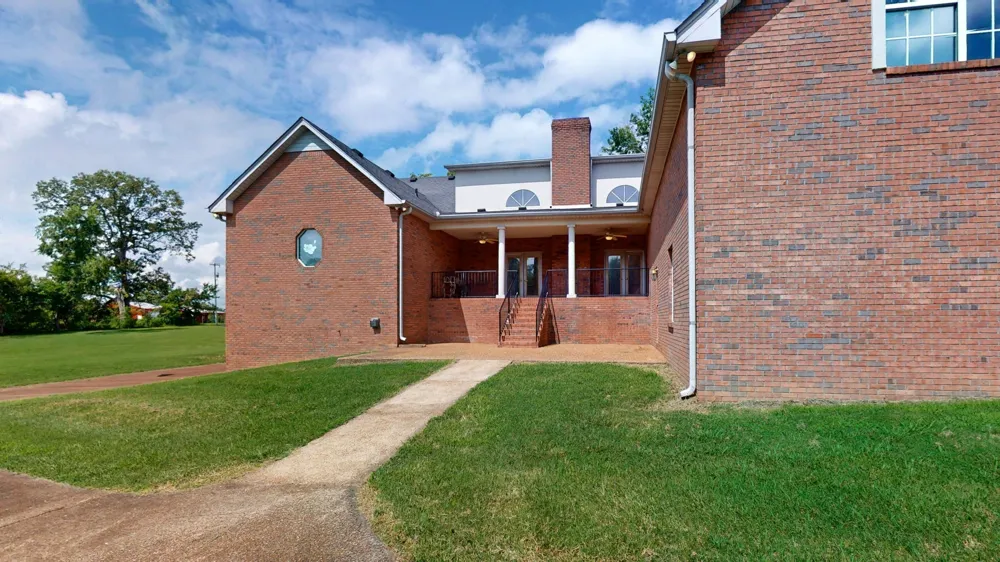 623 Shun Pike Cottontown, TN 37048