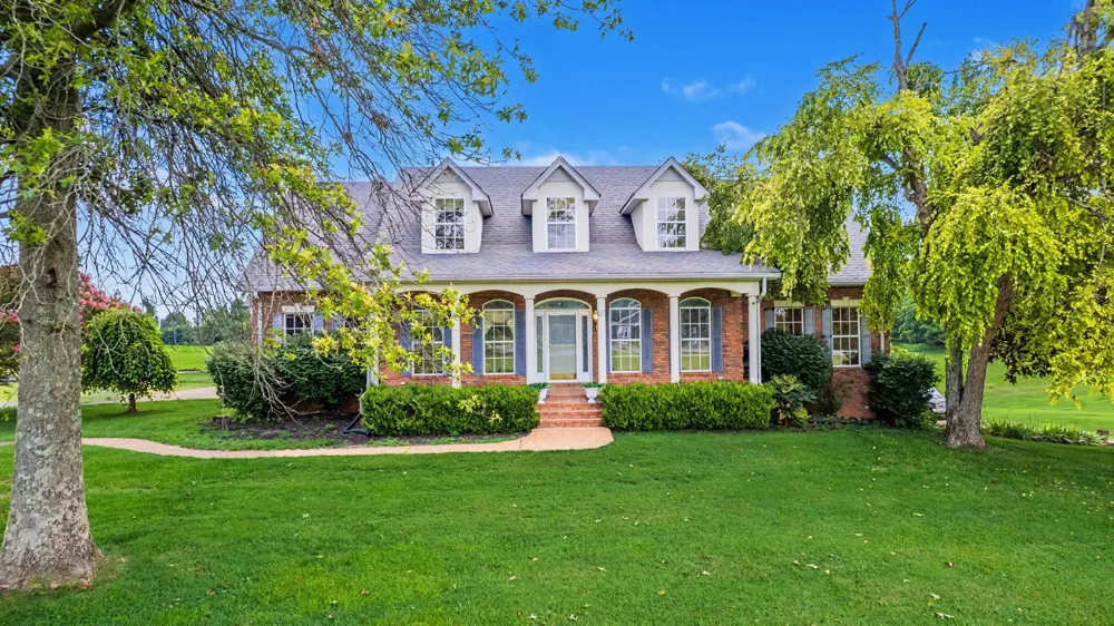 623 Shun Pike Cottontown, TN 37048