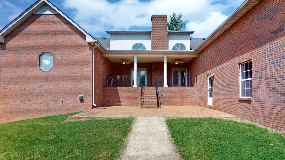 623 Shun Pike Cottontown, TN 37048