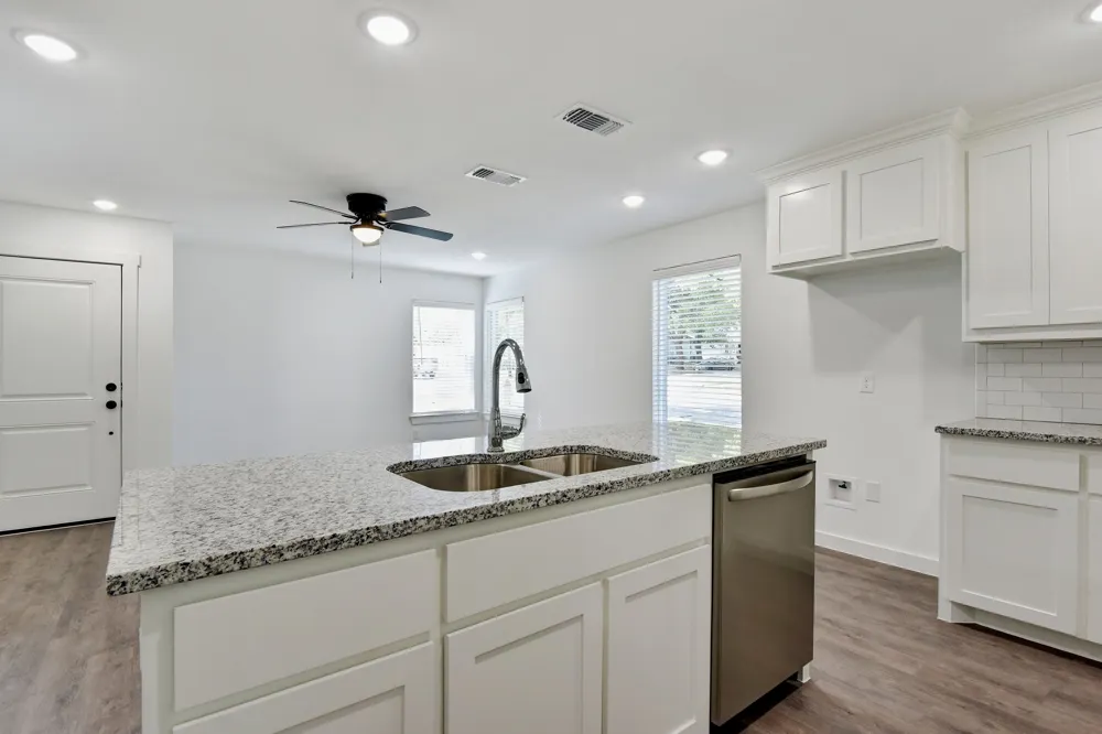 103 E Bond Street Denison, TX 75021
