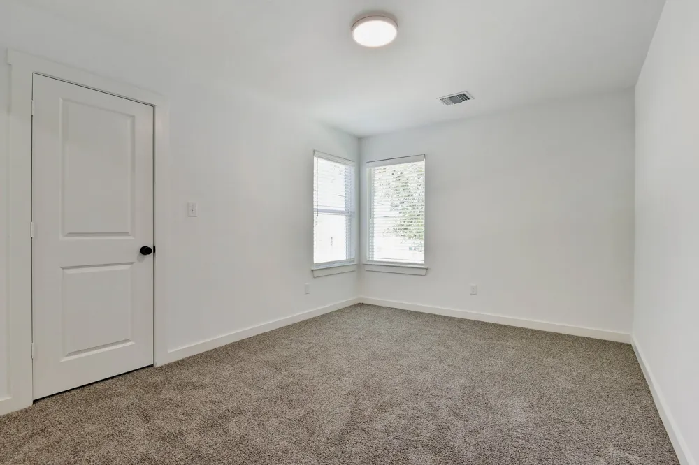 103 E Bond Street Denison, TX 75021