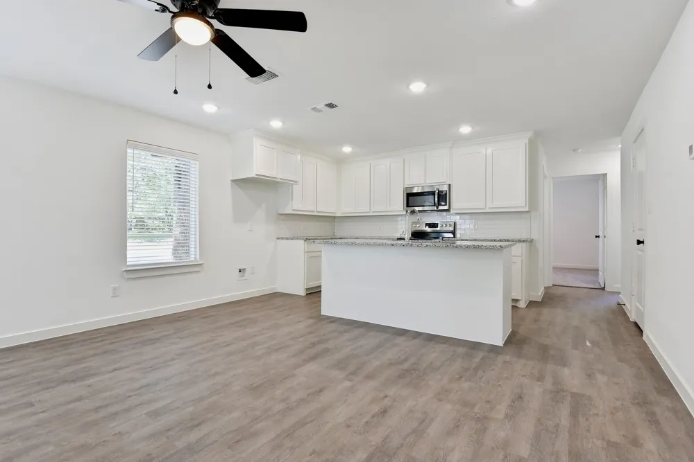 103 E Bond Street Denison, TX 75021