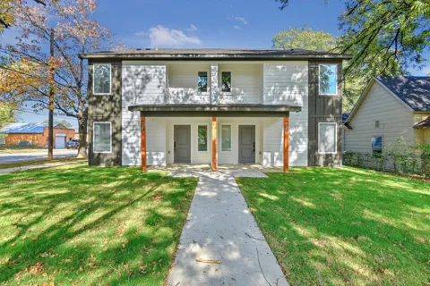103 E Bond Street