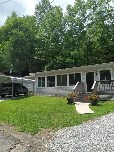 207 Canyon Pass
