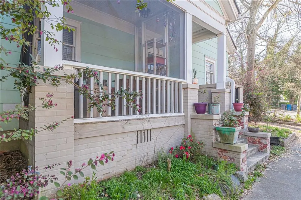 3030 Semmes Street East Point, GA 30344