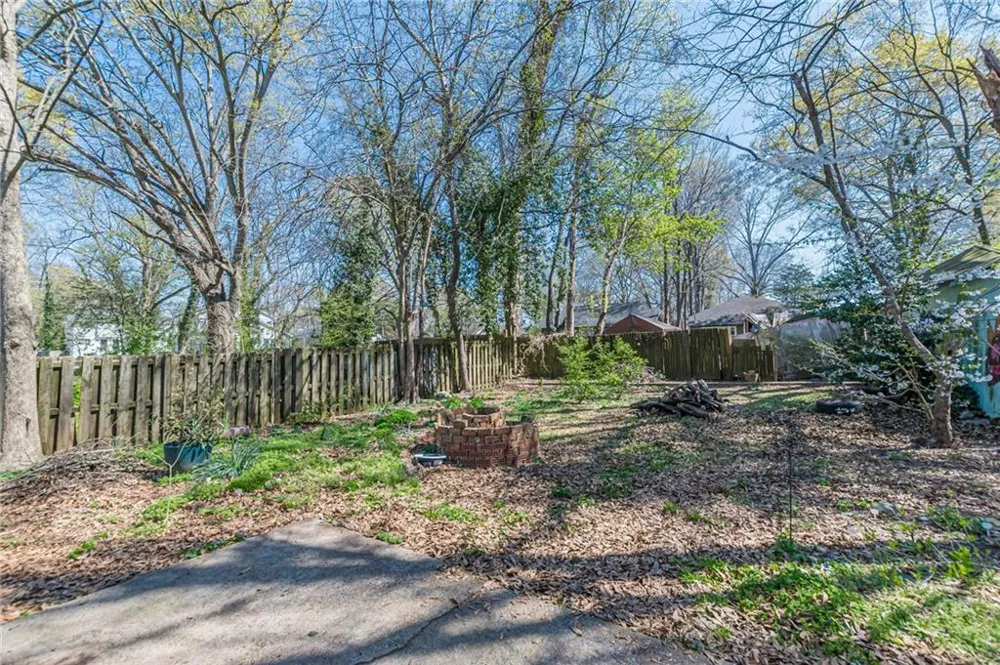 3030 Semmes Street East Point, GA 30344