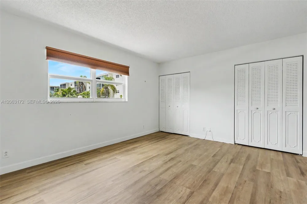 414 SE 10th St #103 Dania Beach, FL 33004