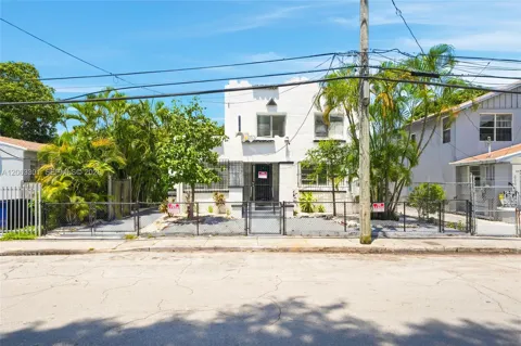 128 NW 9th Ave #1