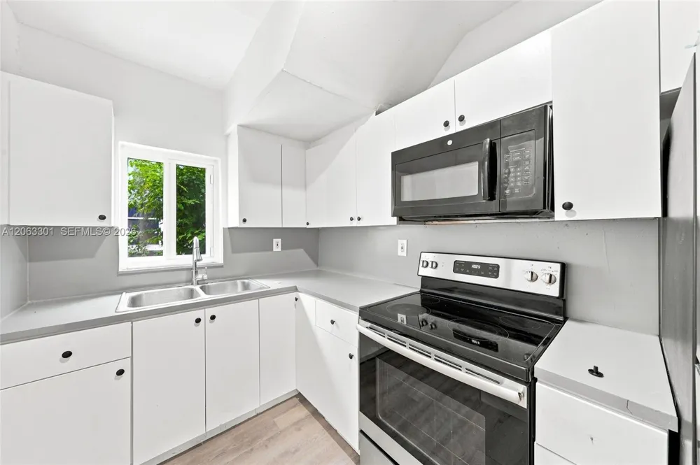 128 NW 9th Ave #1 Miami, FL 33128