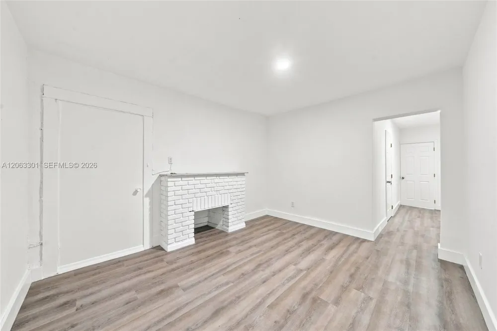 128 NW 9th Ave #1 Miami, FL 33128