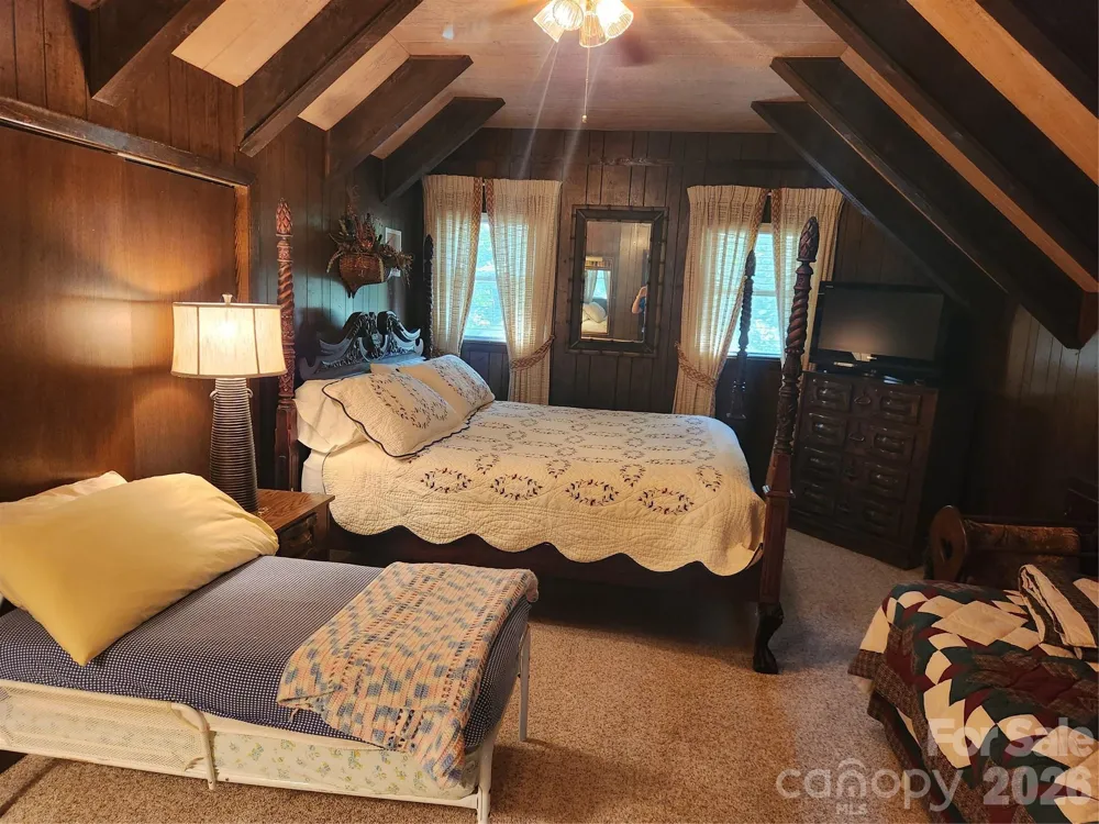 124 Huntington Road Lake Lure, NC 28746