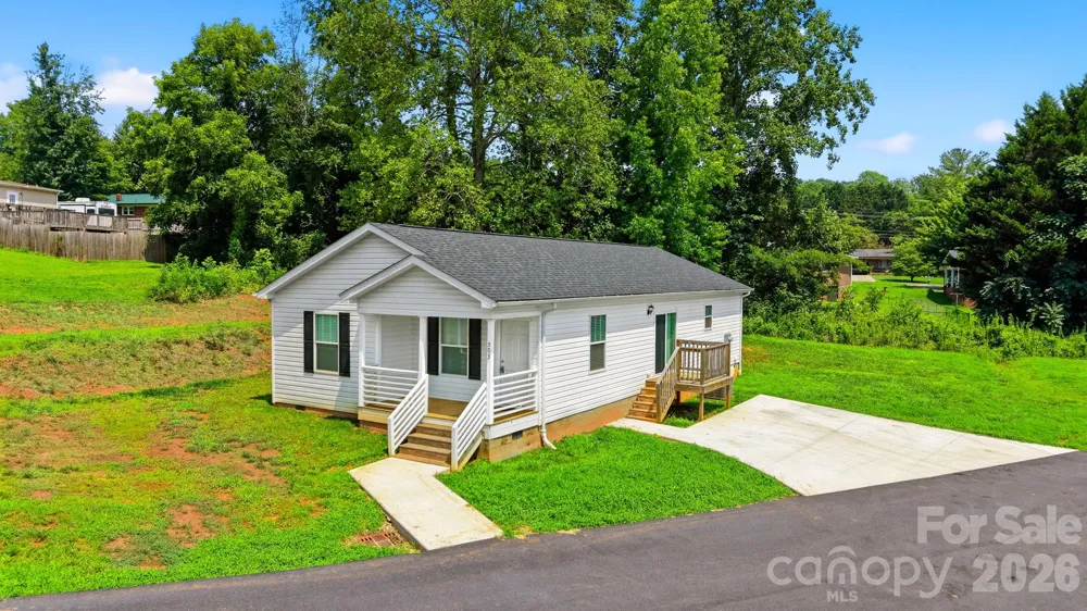503 Hopewell Road Morganton, NC 28655