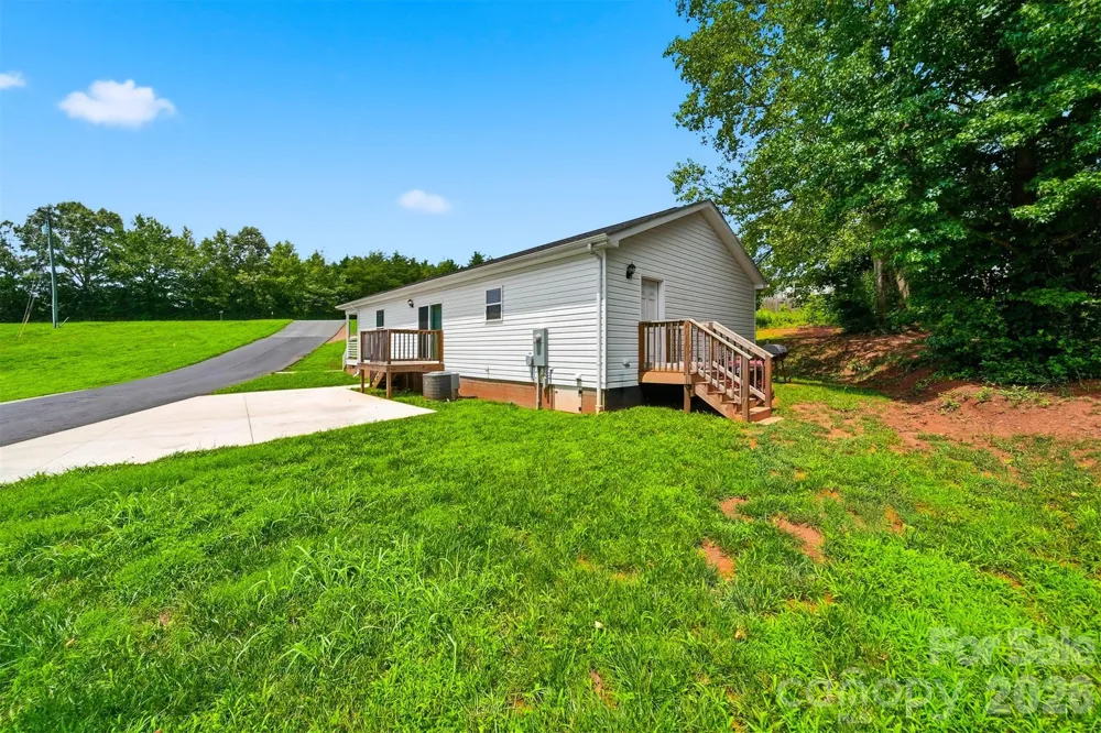 503 Hopewell Road Morganton, NC 28655