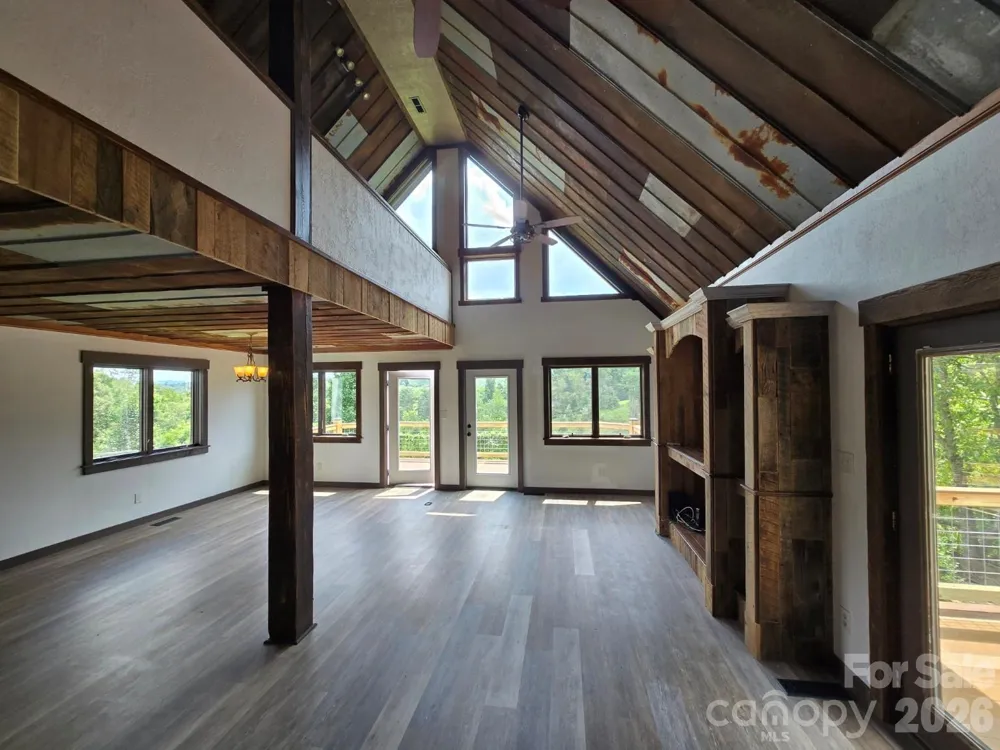 98 Tom Arthur Lane Leicester, NC 28753