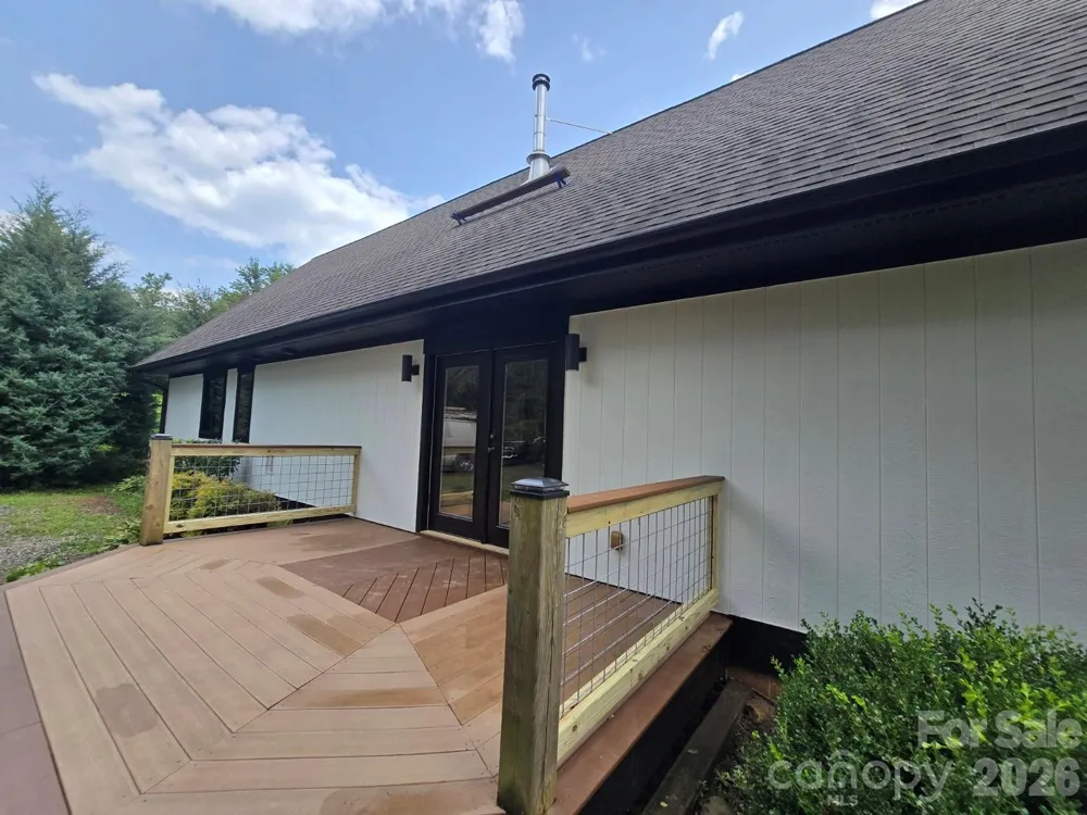 98 Tom Arthur Lane Leicester, NC 28753