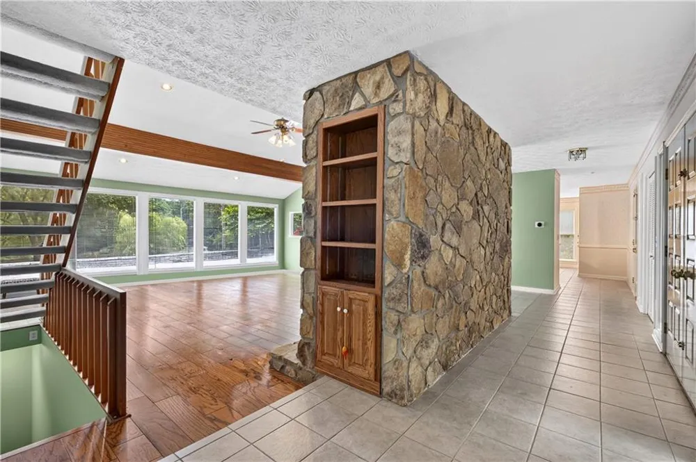 13295 Cogburn Road Milton, GA 30004