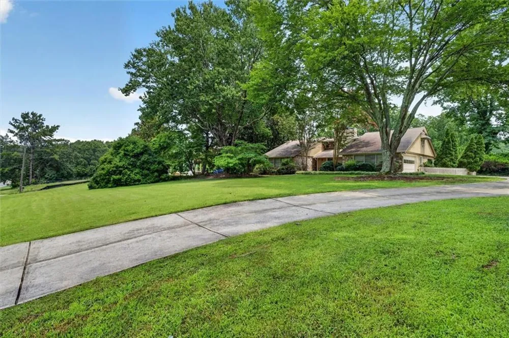 13295 Cogburn Road Milton, GA 30004