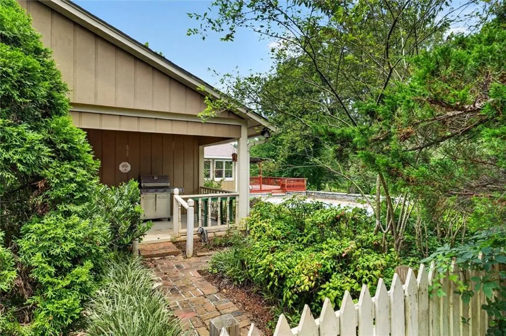 13295 Cogburn Road Milton, GA 30004