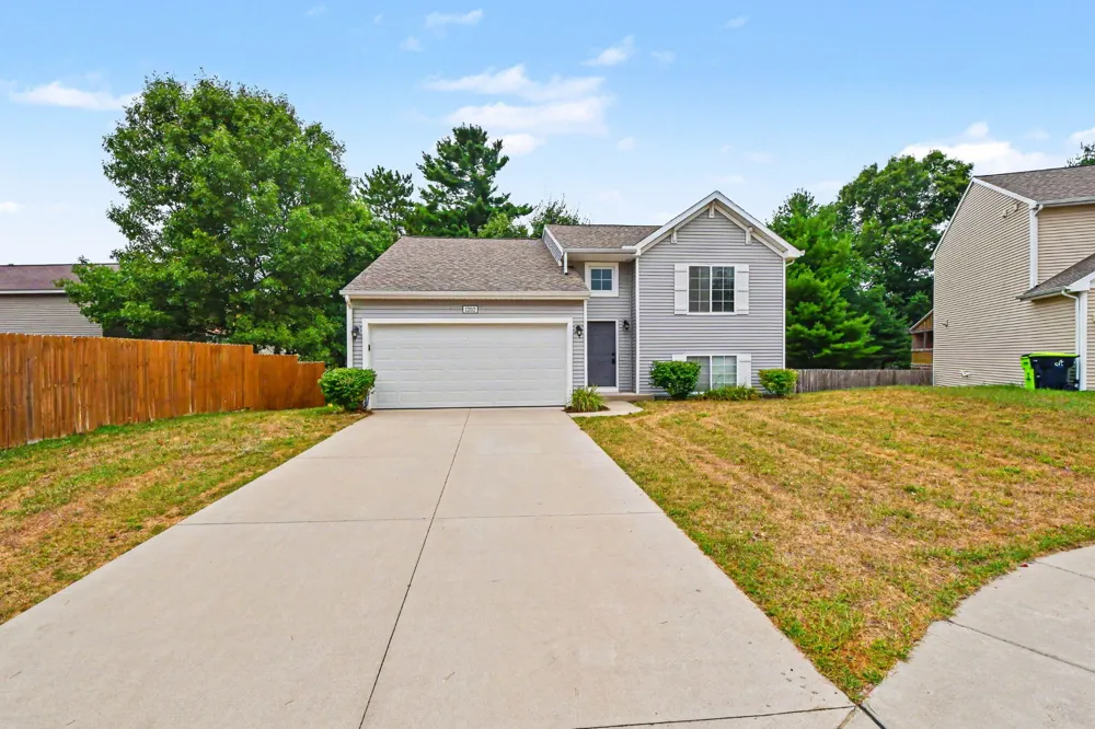1202 Pinewood Drive Greenville, MI 48838
