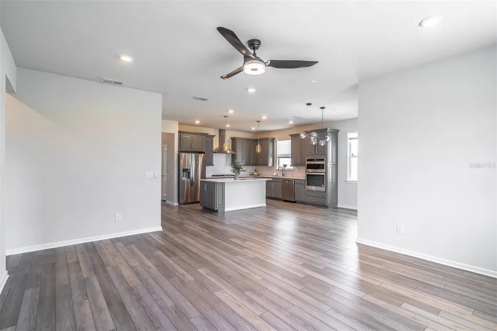 1681 BLOSSOM SOUND COURT Oviedo, FL 32765