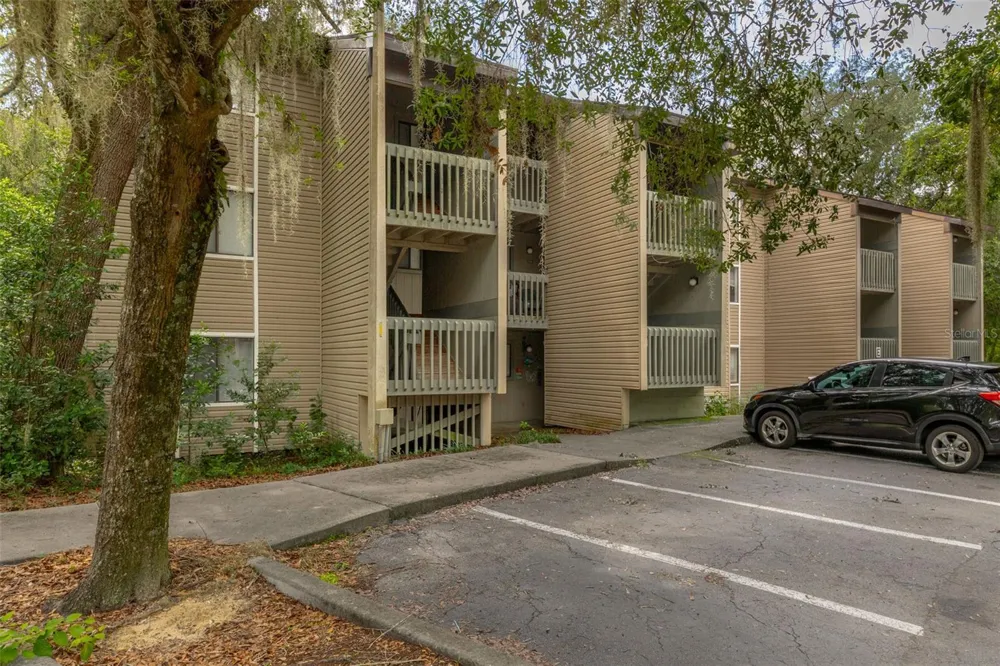 83 SE 16TH AVENUE #E303 Gainesville, FL 32601