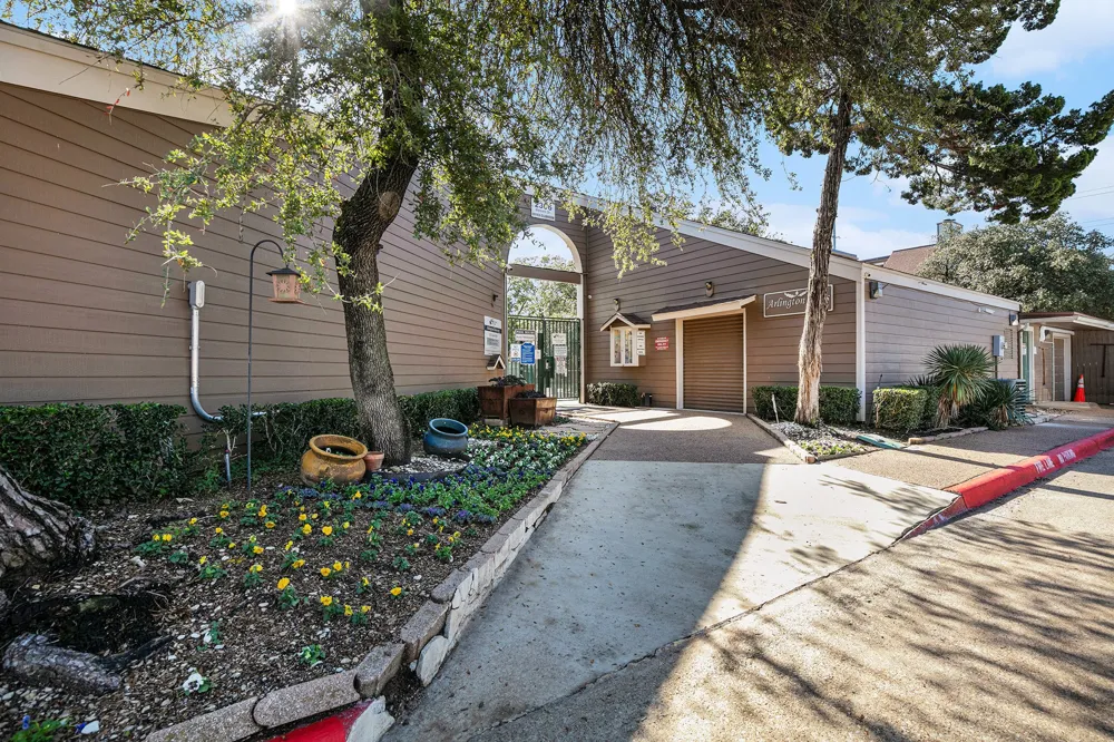 2311 Balsam Drive #H307 Arlington, TX 76006