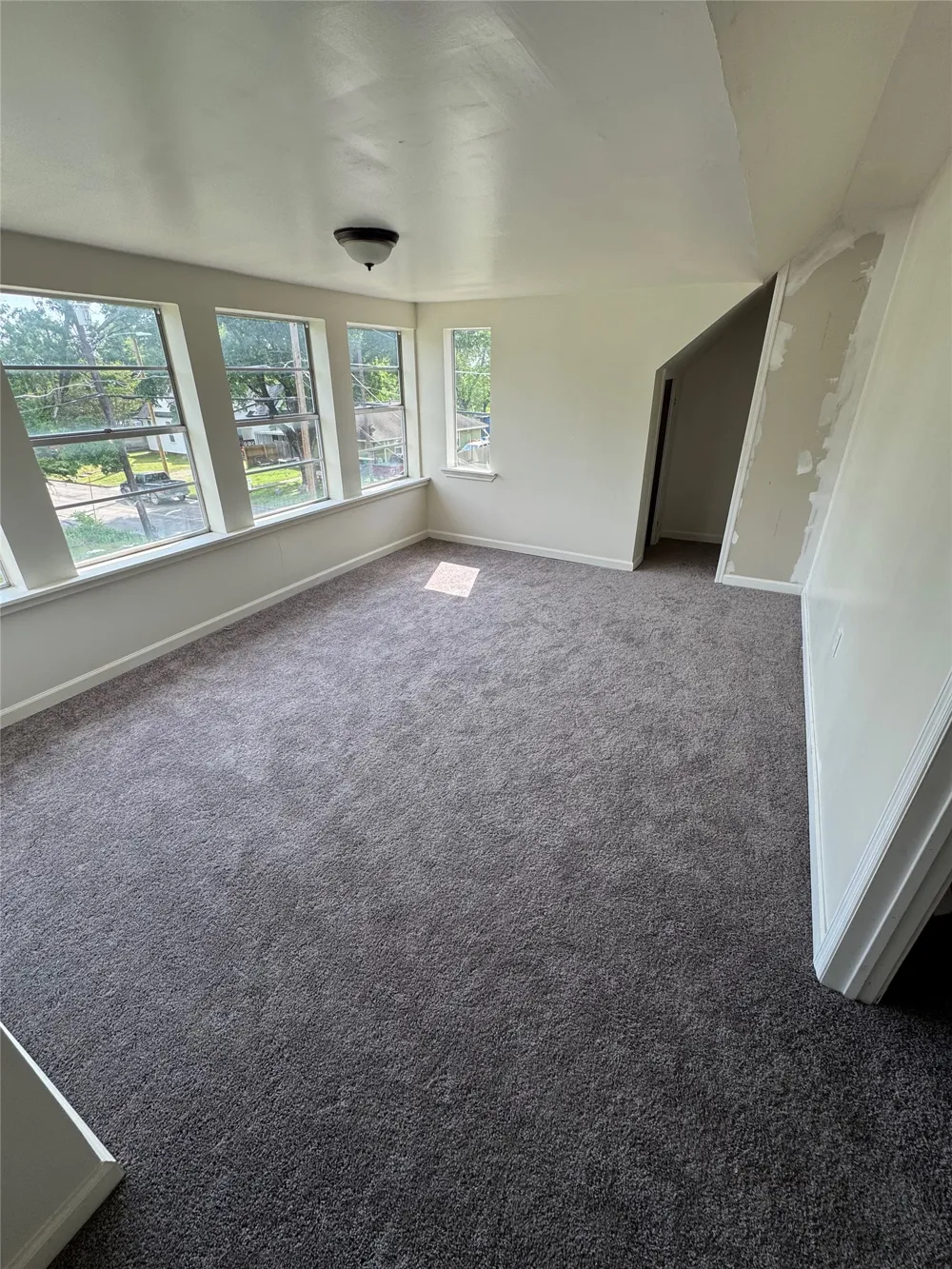 610 W 6th Street Bonham, TX 75418