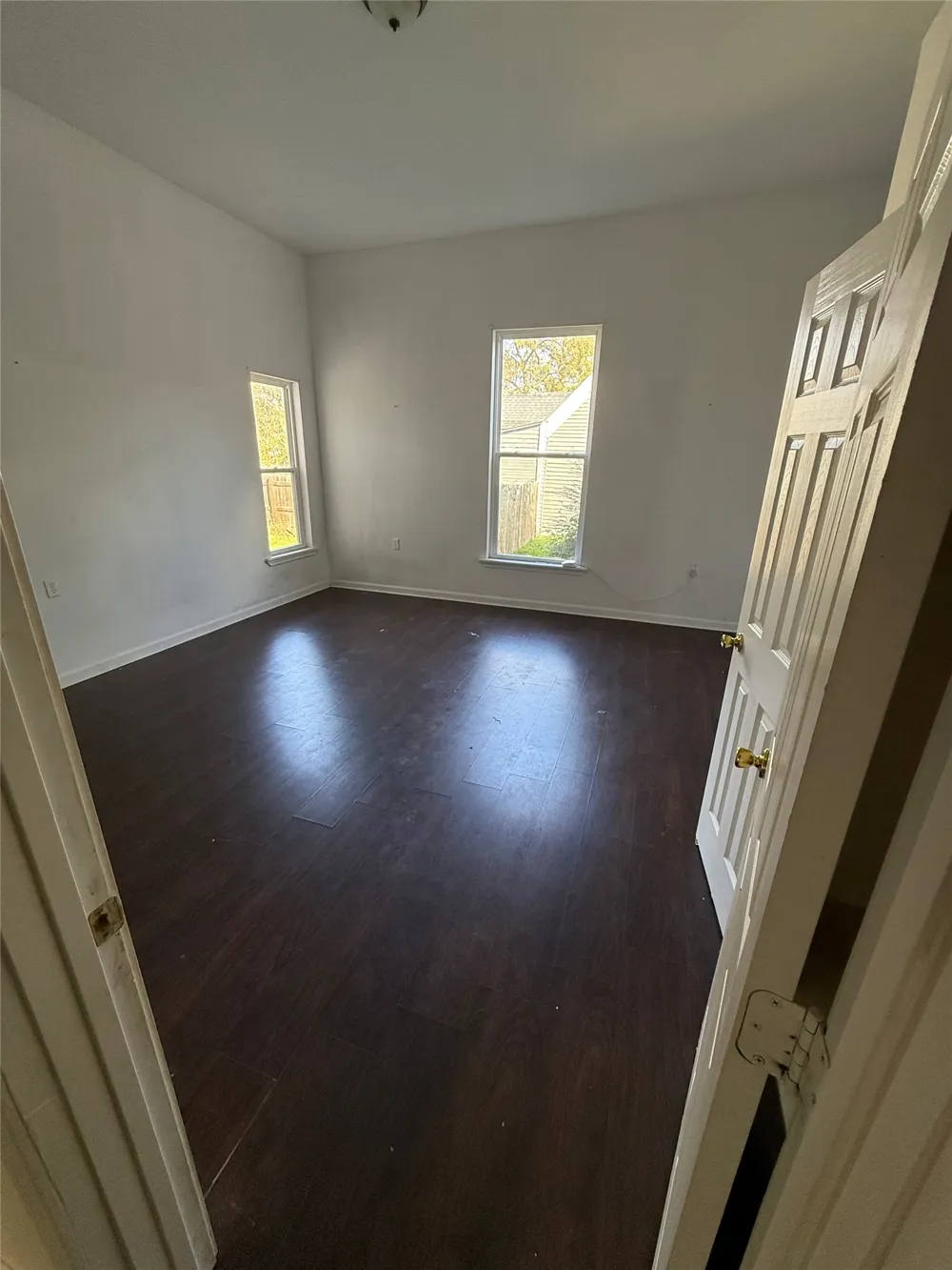 610 W 6th Street Bonham, TX 75418