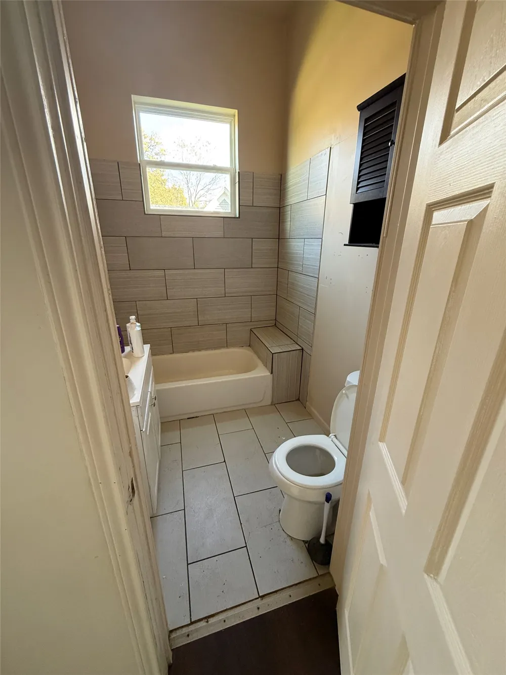 610 W 6th Street Bonham, TX 75418