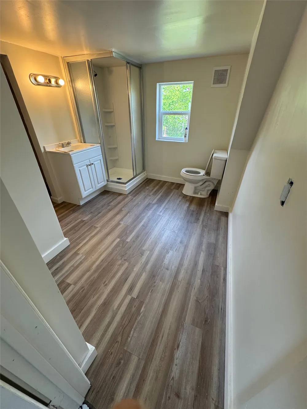 610 W 6th Street Bonham, TX 75418