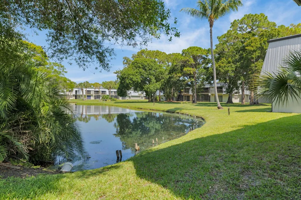 2517 17Th Street S #102 Fort Pierce, FL 34982