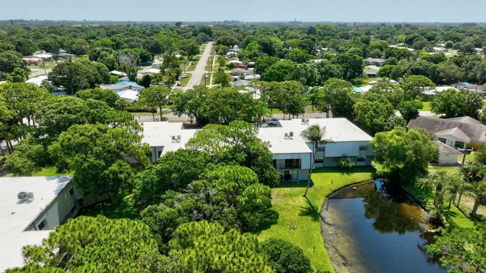 2517 17Th Street S #102 Fort Pierce, FL 34982