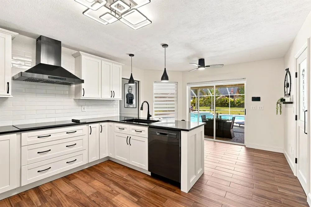 650 SE HIDDEN RIVER DRIVE Port St. Lucie, FL 34983