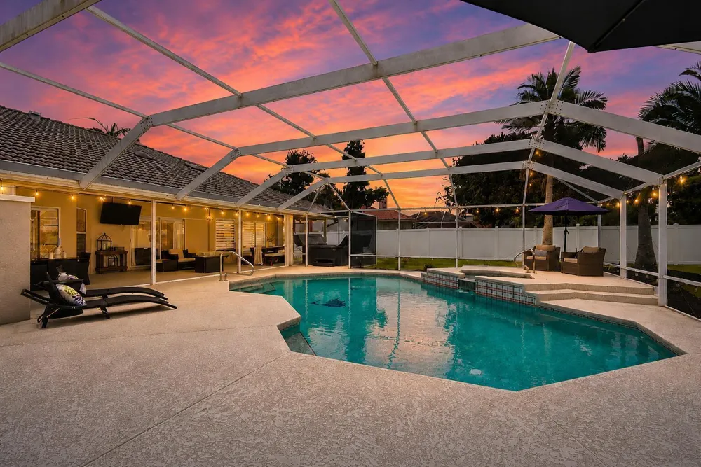 650 SE HIDDEN RIVER DRIVE Port St. Lucie, FL 34983