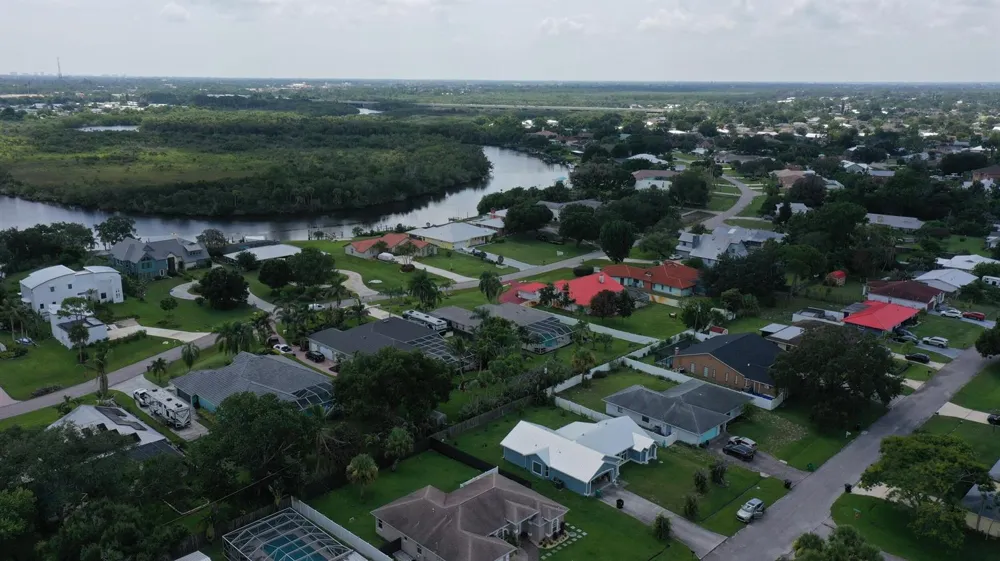 650 SE HIDDEN RIVER DRIVE Port St. Lucie, FL 34983