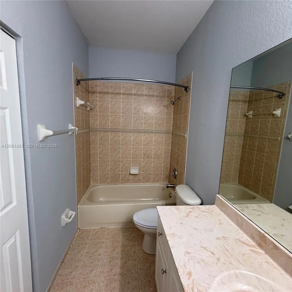 8811 S ISLES CR #8811 Tamarac, FL 33321