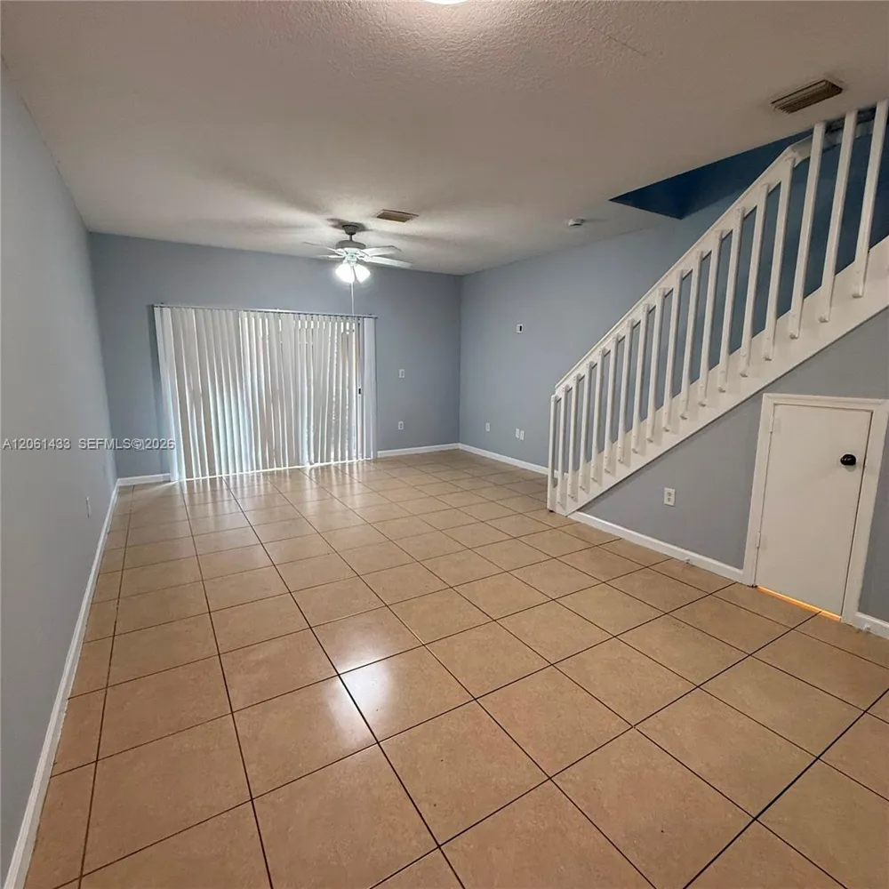 8811 S ISLES CR #8811 Tamarac, FL 33321