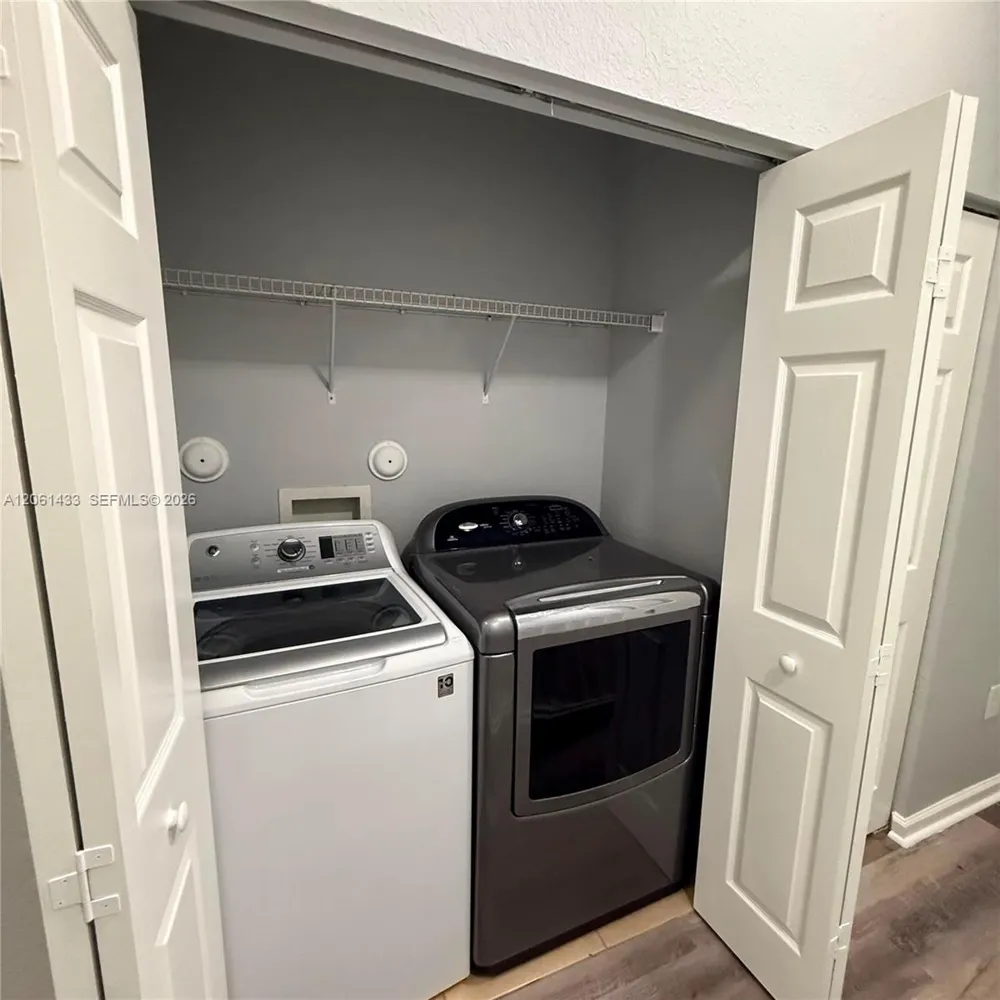 8811 S ISLES CR #8811 Tamarac, FL 33321