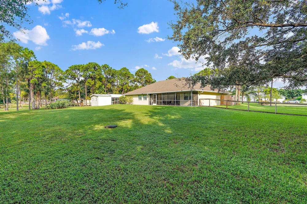 12122 78th Place West Palm Beach, FL 33412