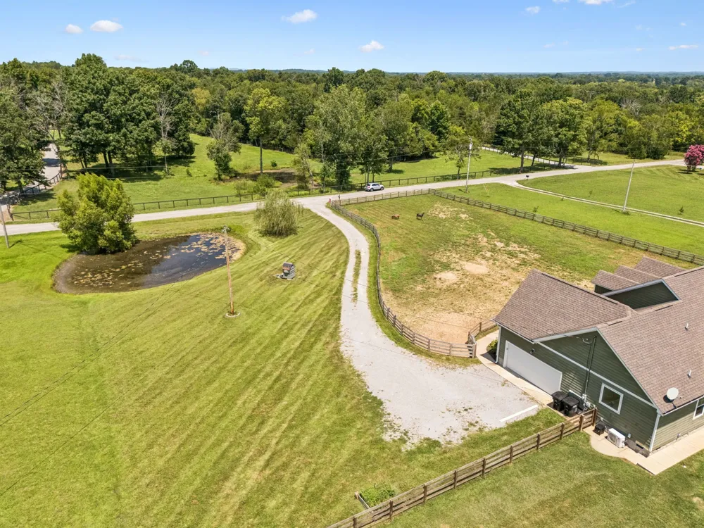 1546 Walls Rd Lewisburg, TN 37091