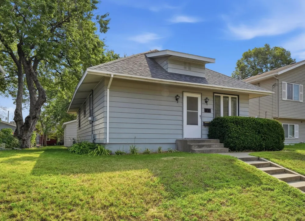 218 9th Avenue Waite Park, MN 56387