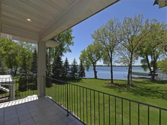 3995 Shore Drive Mound, MN 55364