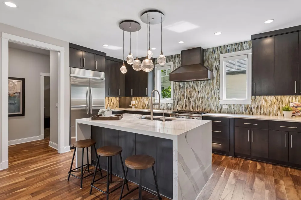 633 Park Street E Wayzata, MN 55391