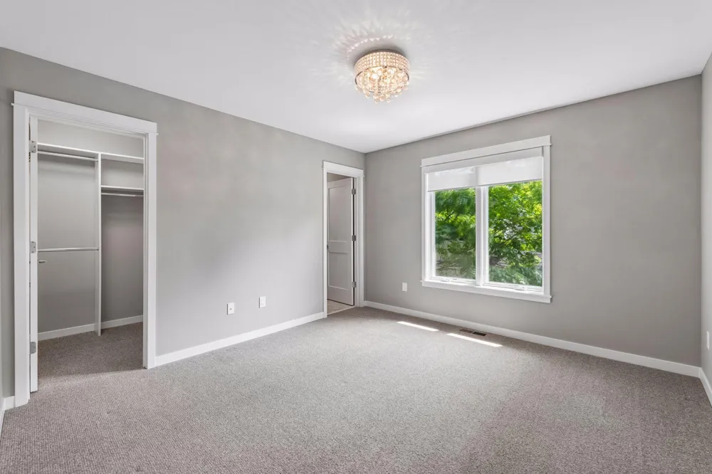 633 Park Street E Wayzata, MN 55391