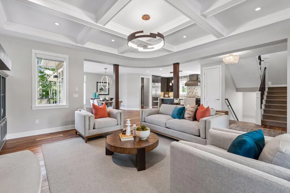 633 Park Street E Wayzata, MN 55391