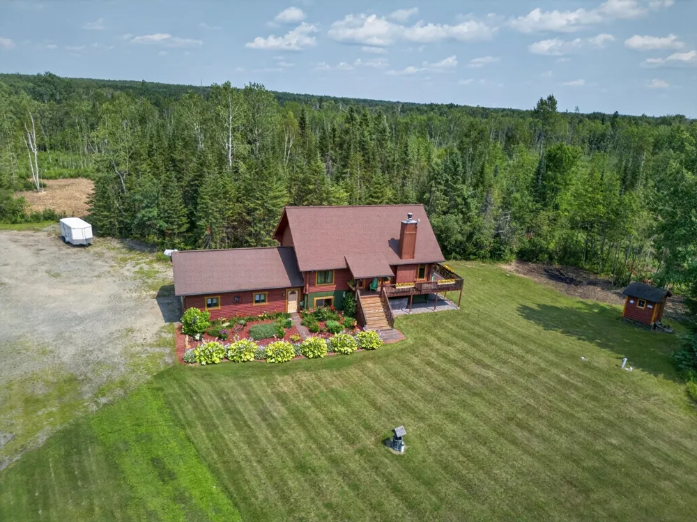 375 SE Highway 1 Effie, MN 56639