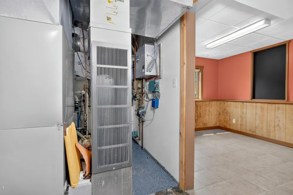 375 SE Highway 1 Effie, MN 56639